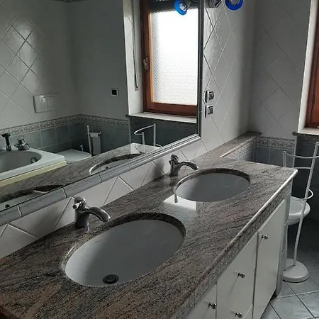 شقة Casa Carbone Serra (Cuneo)
